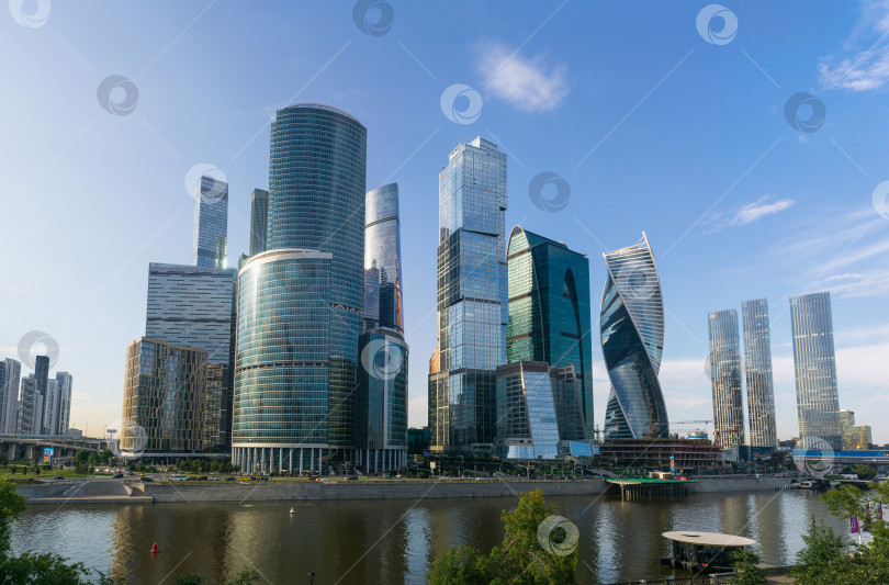 Скачать Московский международный деловой центр, панорамный вид с набережной Тараса Шевченко фотосток Ozero