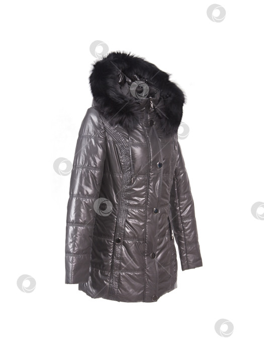 Скачать Пуховик с натуральным мехом для спорта и отдыха, выделяющийся на белом фоне фотосток Ozero