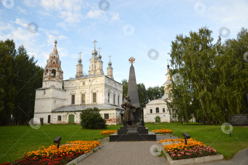 Скачать Памятник Ерофею Павловичу Хабарову фотосток Ozero