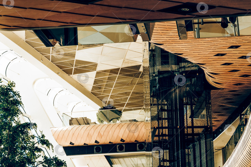 Скачать Баку, Азербайджан, 29 августа 2016 года, интерьер международного аэропорта имени Гейдара Алиева фотосток Ozero