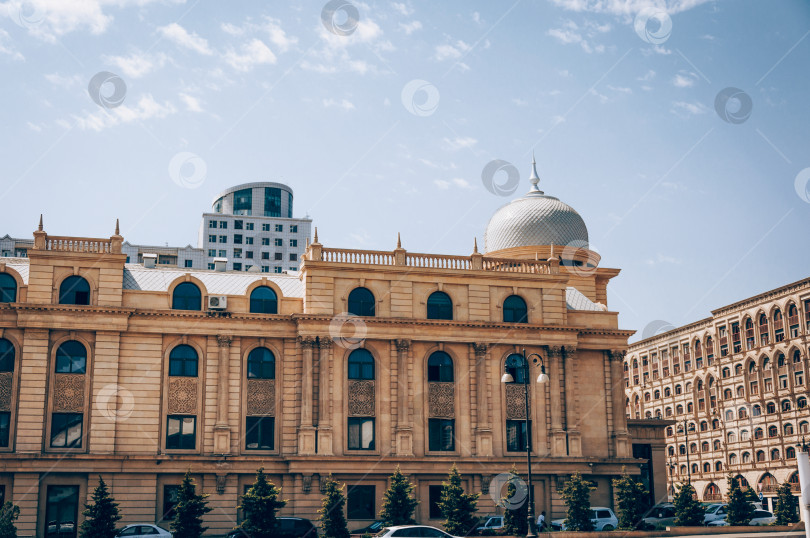 Скачать Баку, Азербайджан, 29 августа 2016 года, Уличный город с современными жилыми зданиями фотосток Ozero