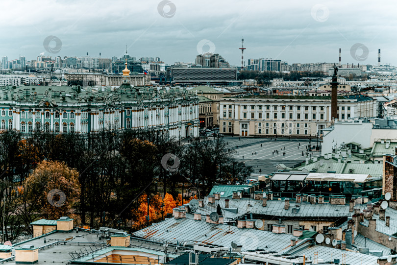Скачать Санкт-Петербург, Россия, 5 ноября 2020 года, Панорама старой части города осенью фотосток Ozero