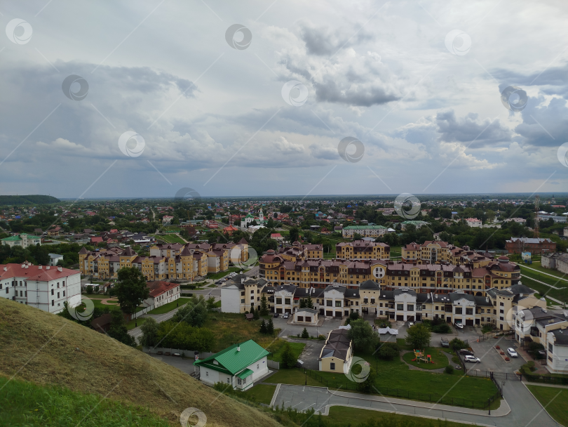 Скачать Тобольск, вид на нижний город. Дома, крыши, небо. фотосток Ozero