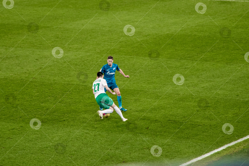 Скачать Санкт-Петербург, Россия, 30 октября 2019 года, Футбольный матч на футбольном поле фотосток Ozero