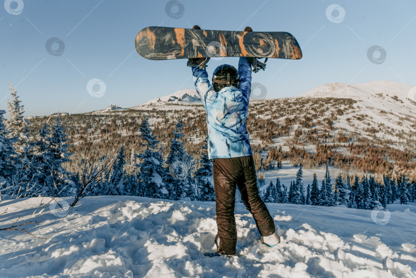 Скачать Шерегеш, Россия, 5 января 2021 года, горнолыжный курорт для сноубордистов фотосток Ozero