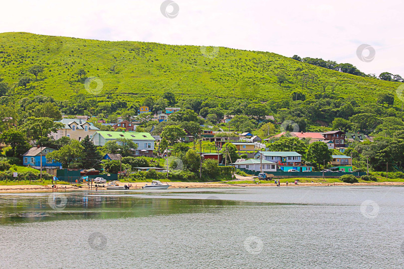 Скачать район города на берегу моря фотосток Ozero