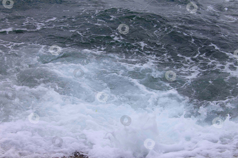 Скачать Морская волна и морская пена фотосток Ozero