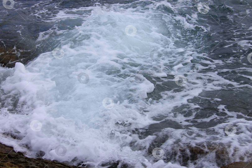 Скачать Морская волна и морская пена фотосток Ozero