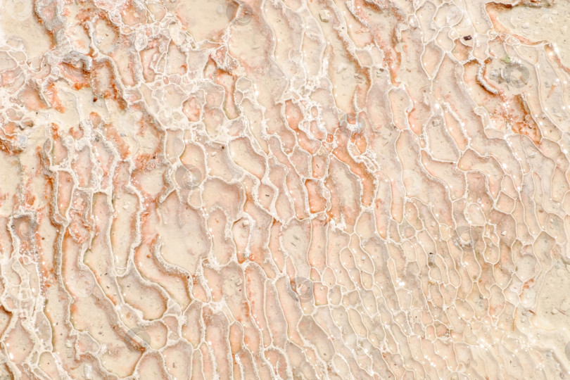 Скачать Камень с рисунком из белых и оранжевых линий фотосток Ozero