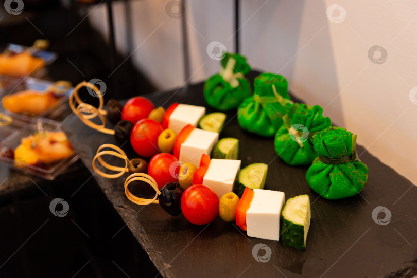 Скачать Изысканные закуски из свежих ингредиентов фотосток Ozero