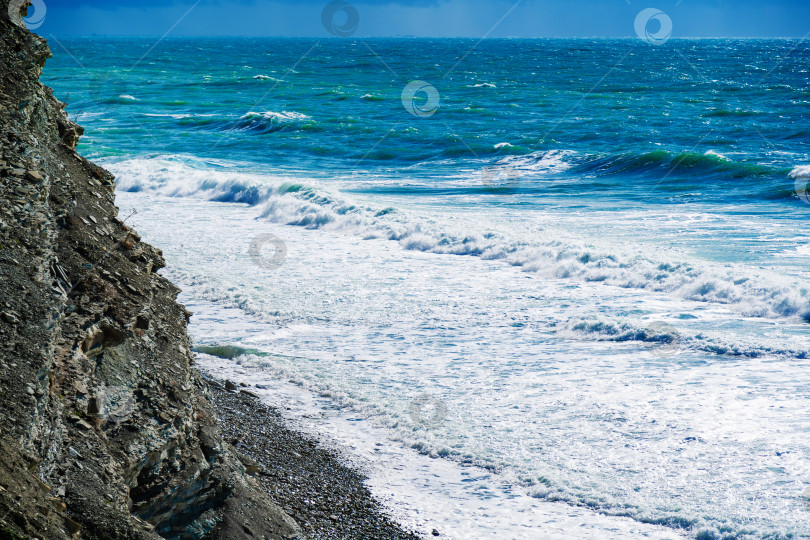 Скачать Курорт Кабардинка. Черное море спокойное, а вода голубая фотосток Ozero