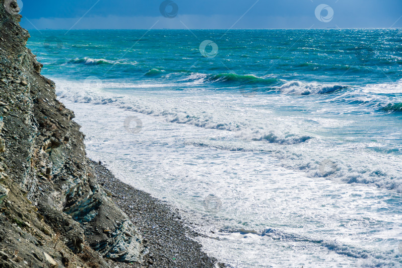 Скачать Курорт Кабардинка. Черное море спокойное, а вода голубая фотосток Ozero