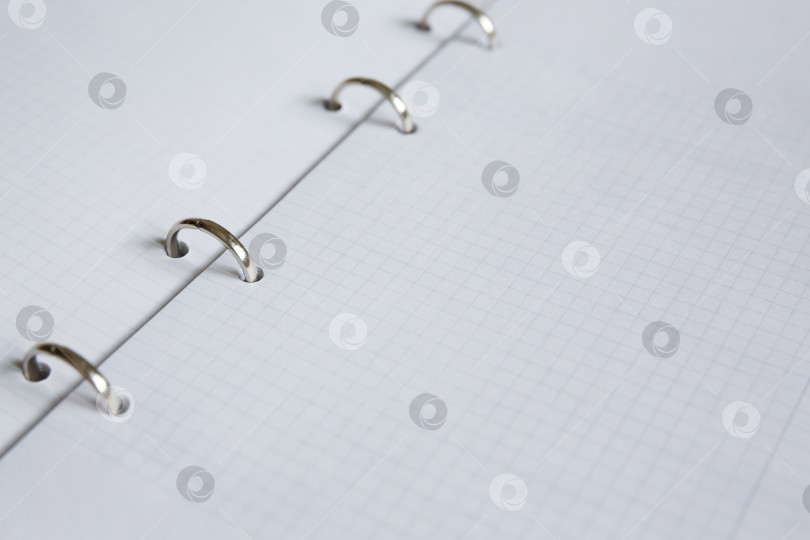 Скачать Белый лист из тетради или дневника фотосток Ozero