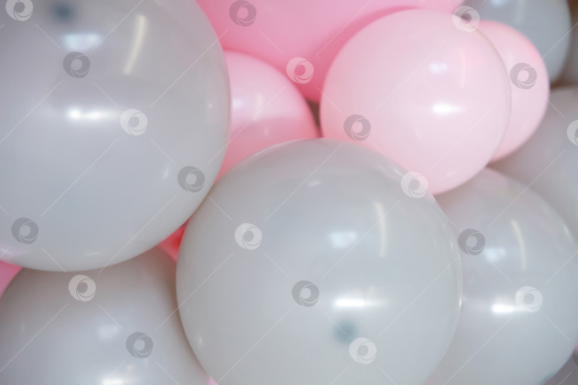 Скачать Праздничный фон из воздушных шаров. День рождения и День Святого Валентина. Поздравительная открытка фотосток Ozero