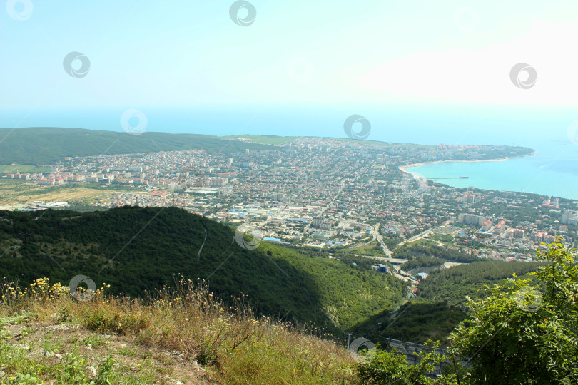 Скачать Панорама Геленджика фотосток Ozero