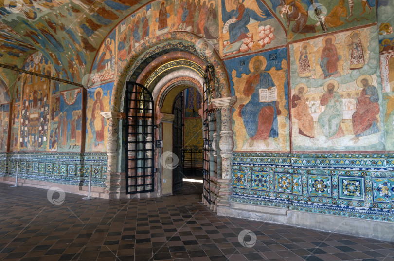 Скачать Старинная стена фотосток Ozero