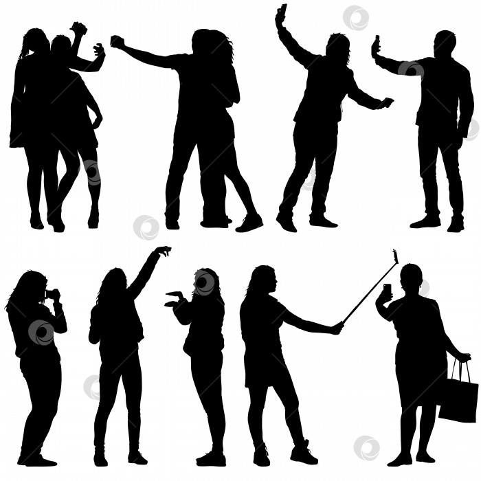 Скачать Установите силуэты мужчины и женщины, делающих селфи с помощью смартфона на белом фоне. Векторная иллюстрация фотосток Ozero