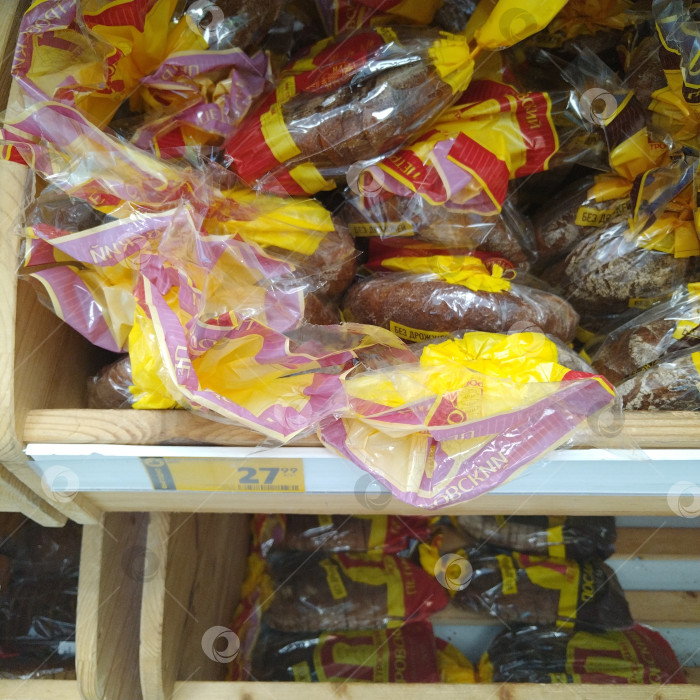 Скачать Отдел хлеба в магазине "Пятёрочка". фотосток Ozero