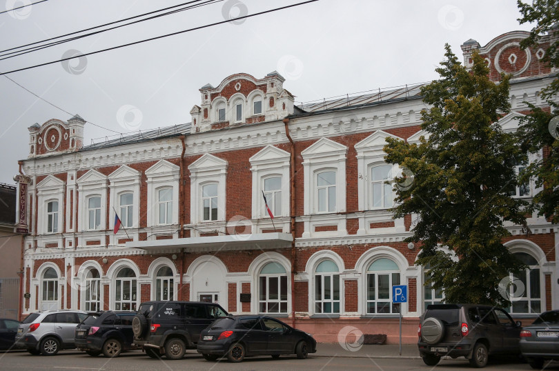Скачать Воткинск, Удмуртия, Россия - 20 августа 2025: Дом культуры "На Кирова" фотосток Ozero