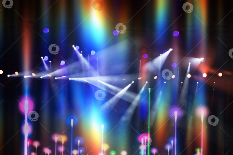 Скачать Красочное световое шоу с множеством разноцветных огней. Огни висят в воздухе и очень яркие фотосток Ozero