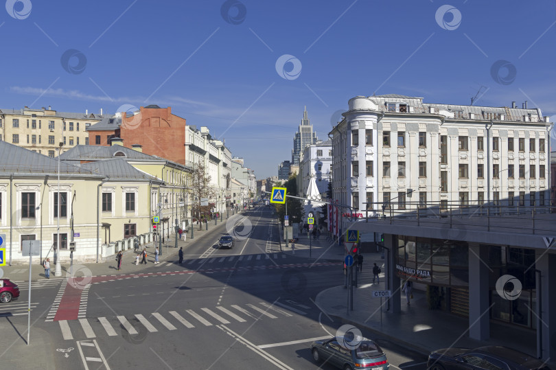 Скачать Улица Малая Дмитровка, Москва, Россия. фотосток Ozero