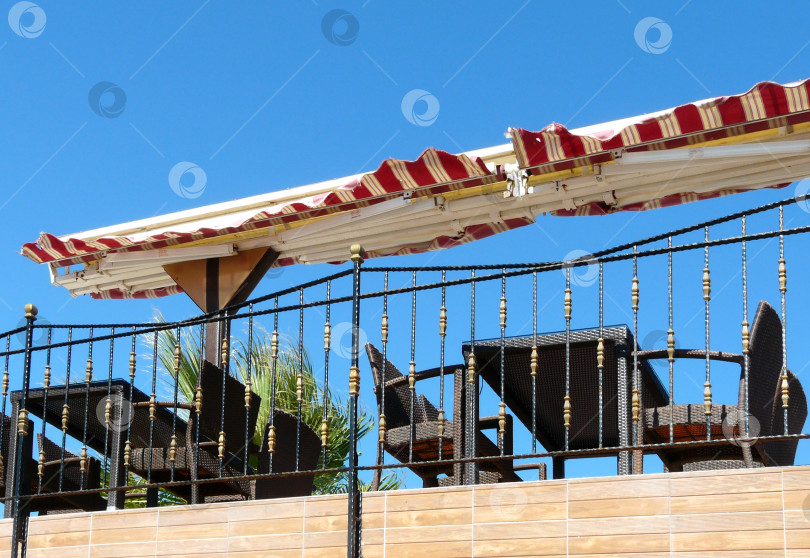 Скачать Открытая терраса для отдыха фотосток Ozero