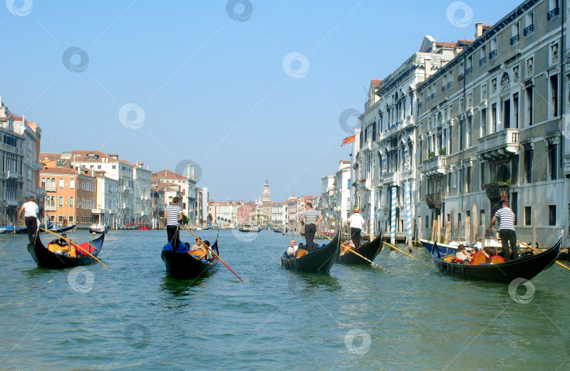 Скачать Большой канал в Венеции. Гондолы фотосток Ozero