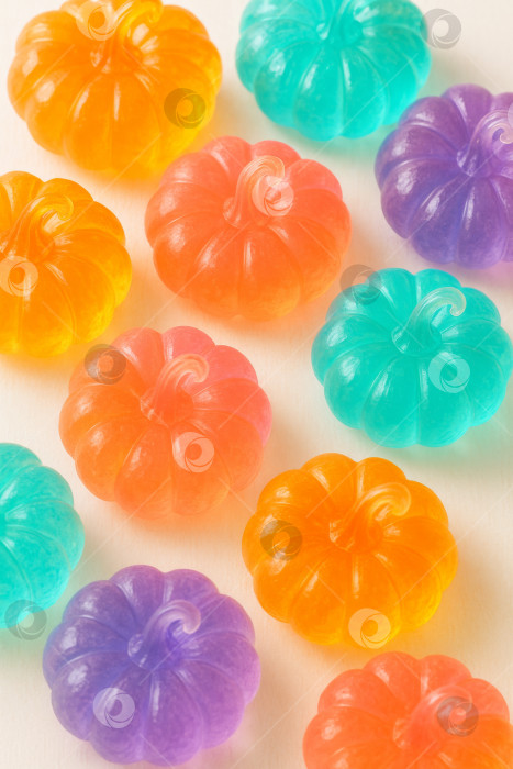 Скачать Красочный фон с рисунком массива тыкв на Хэллоуин фотосток Ozero