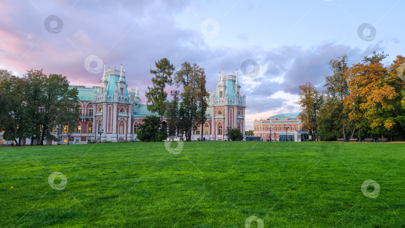 Скачать Осенний закат в усадьбе Царицыно, Москва фотосток Ozero