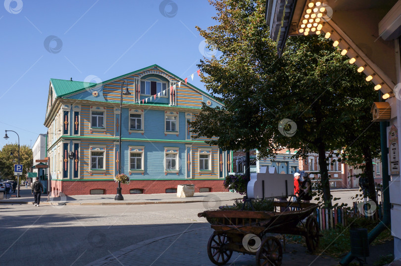 Скачать Казань, Татарстан, Россия - 17.09.25: Дом Апанаевых — Хайбуллина фотосток Ozero