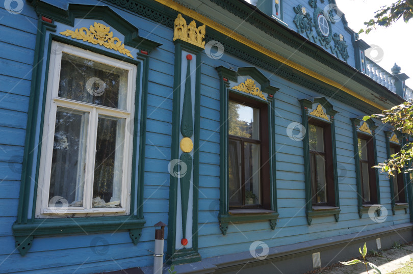 Скачать Казань, Татарстан, Россия - 17.09.25: особняк Беркутова на Юнусовской площади фотосток Ozero