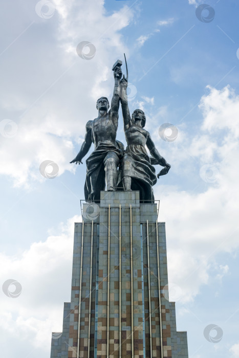 Скачать Памятник рабочему и колхознице в Москве фотосток Ozero