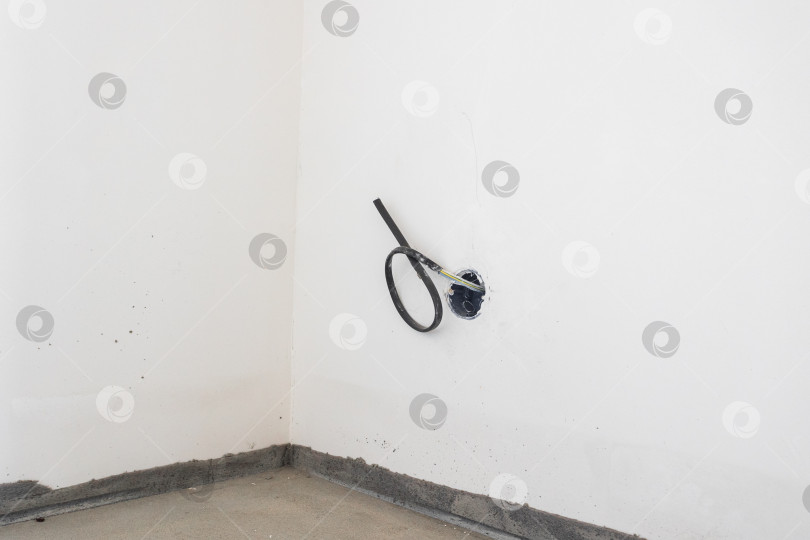 Скачать Электропроводка помещения без отделки фотосток Ozero