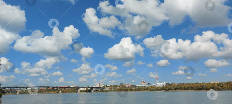 Скачать Вид, на правый берег Иртыша, в городе Омск, осень, телебашня, мост фотосток Ozero