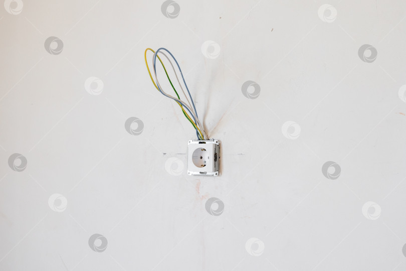 Скачать Электропроводка помещения без отделки фотосток Ozero
