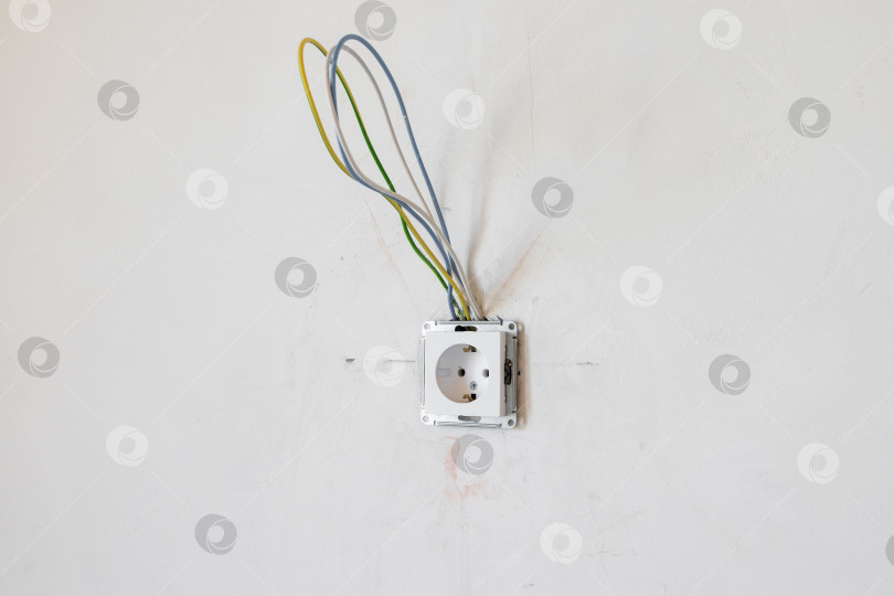 Скачать Электропроводка помещения без отделки фотосток Ozero