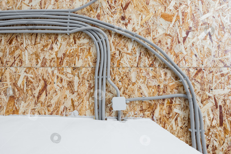 Скачать Электропроводка помещения без отделки фотосток Ozero