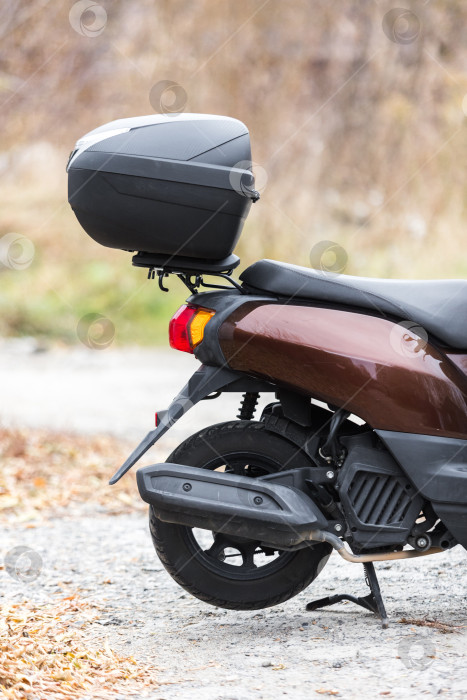 Скачать детали и элементы скутера поблизости фотосток Ozero