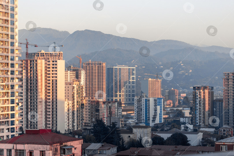 Скачать Батуми, Грузия - сентябрь 2023 года: Высотные здания в Батуми фотосток Ozero