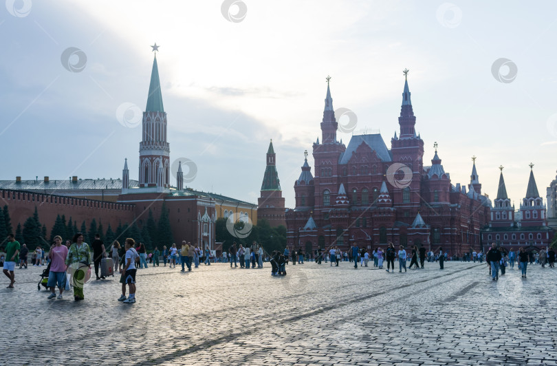 Скачать люди на Красной площади в Москве фотосток Ozero