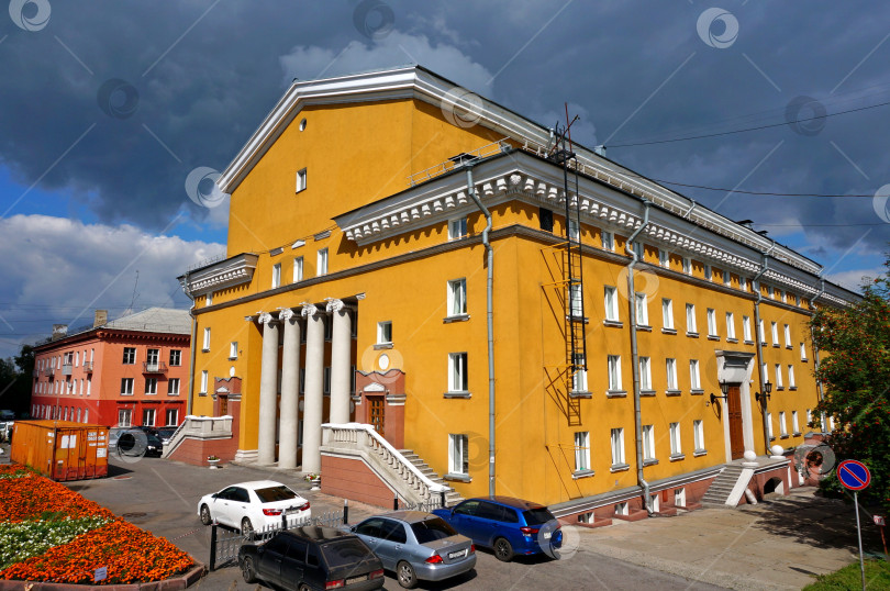 Скачать Театр фотосток Ozero