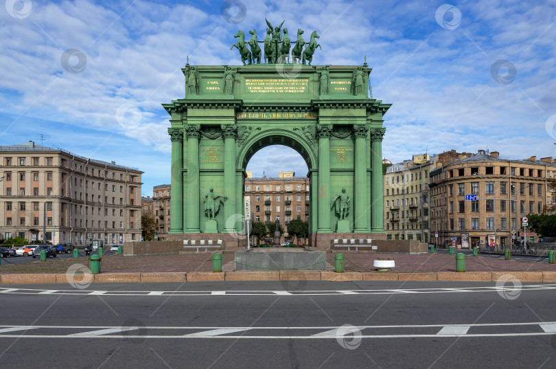 Скачать Нарвские триумфальные ворота фотосток Ozero
