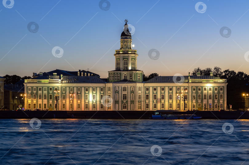 Скачать Здание кунсткамеры фотосток Ozero