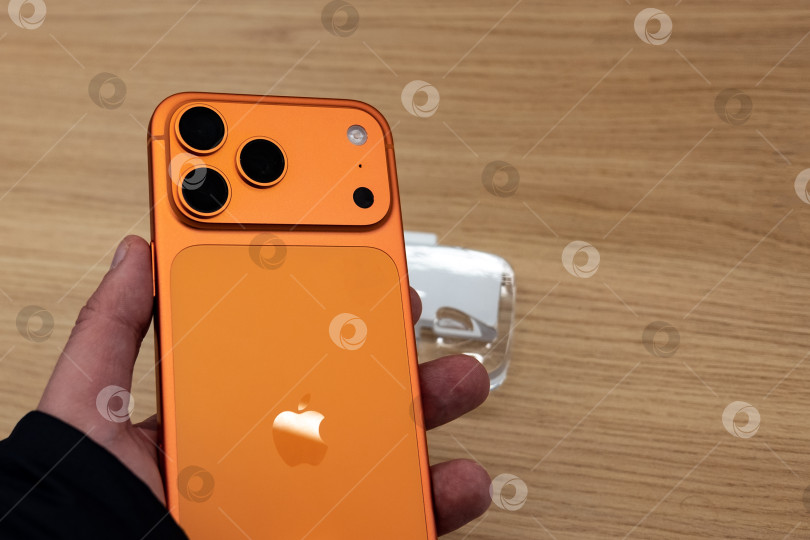 Скачать Новый Iphone фотосток Ozero