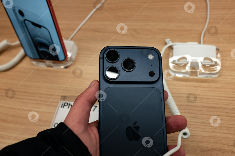 Скачать Новый Iphone фотосток Ozero