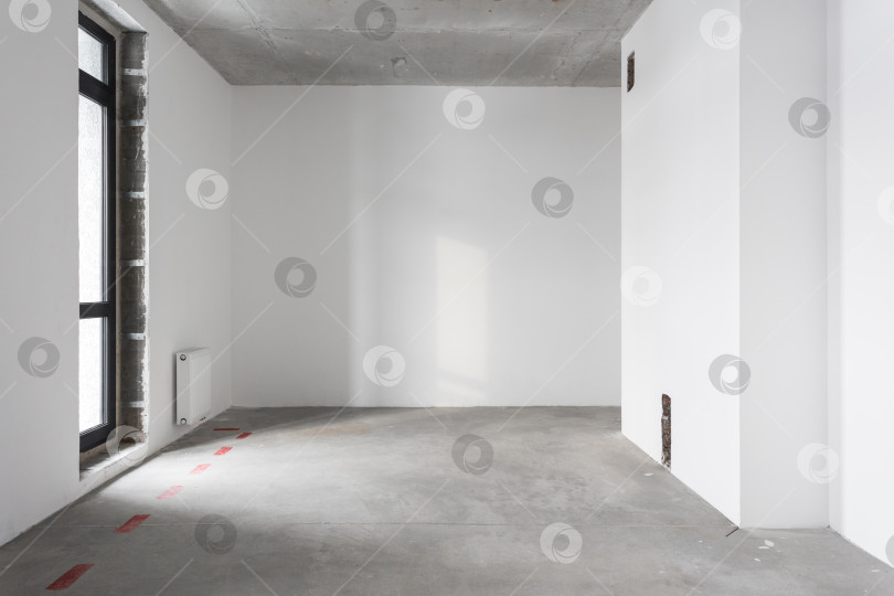 Скачать интерьер квартиры без отделки в серых тонах фотосток Ozero