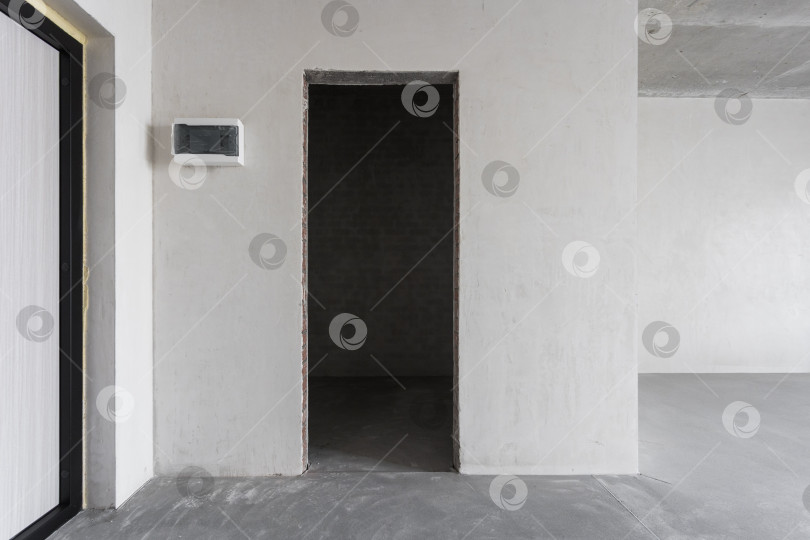 Скачать интерьер квартиры без отделки в серых тонах фотосток Ozero