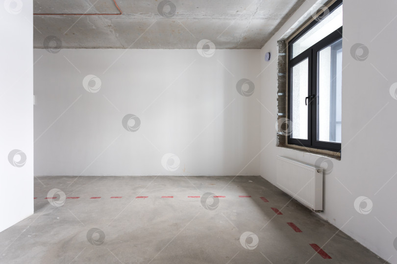 Скачать интерьер квартиры без отделки в серых тонах фотосток Ozero