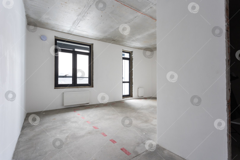 Скачать интерьер квартиры без отделки в серых тонах фотосток Ozero