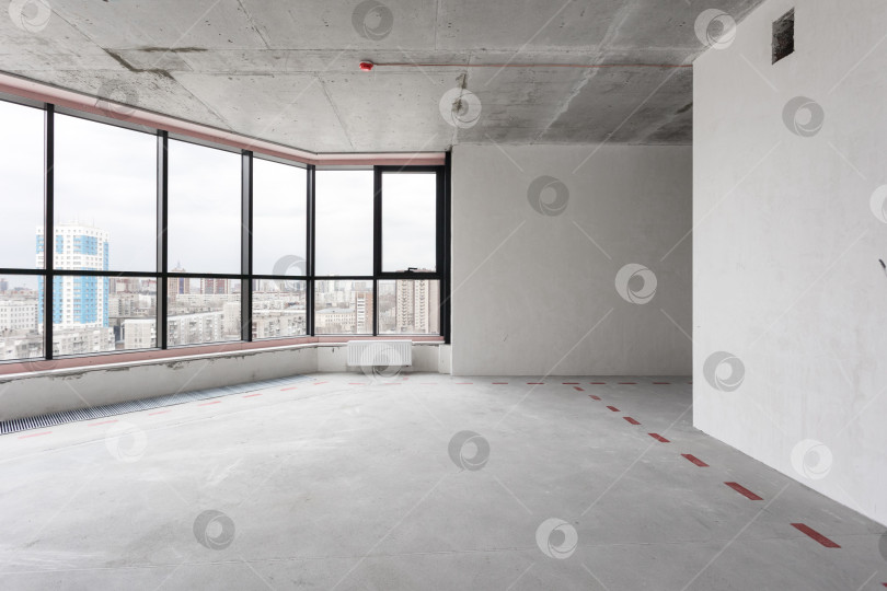 Скачать интерьер квартиры без отделки в серых тонах фотосток Ozero